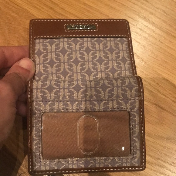 Fossil 4 inch x 3 inch monogram wallet. Brand new - Picture 5 of 8